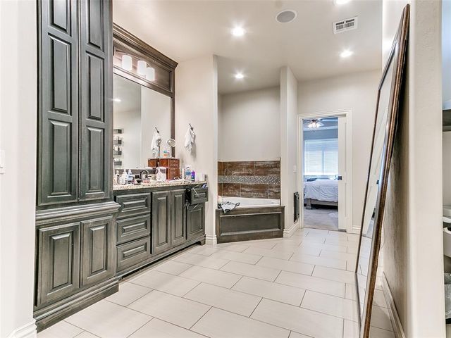 1330 E Silver City Road, Tuttle, OK 73089