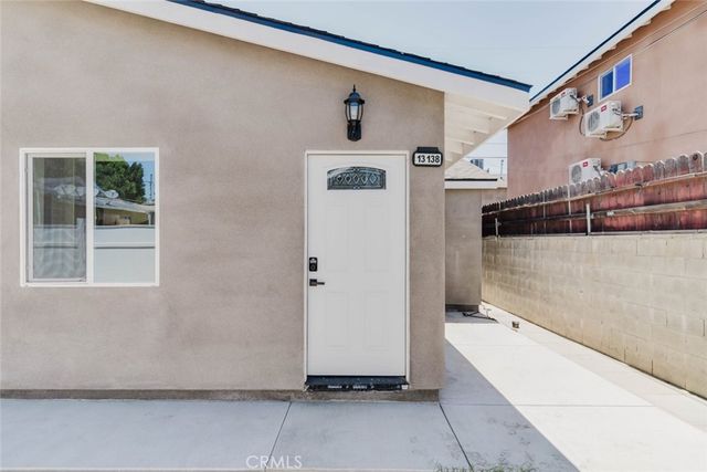 13138 Corcoran, San Fernando, CA 91340