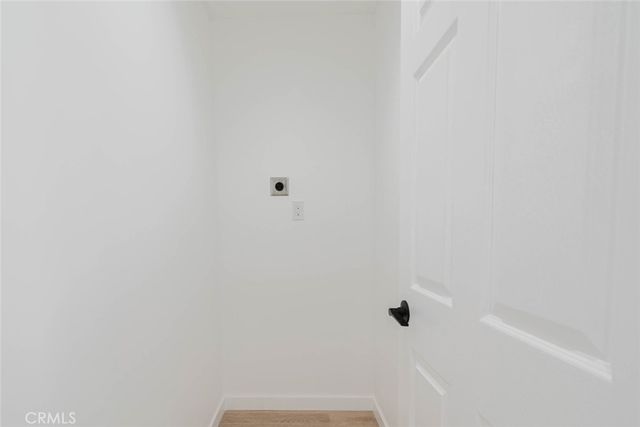 13138 Corcoran, San Fernando, CA 91340