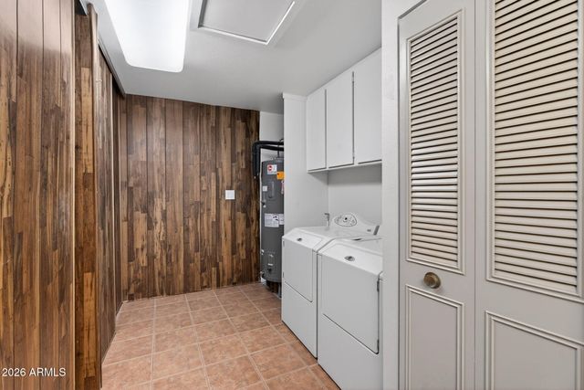 1725 E LA JOLLA Drive, Tempe, AZ 85282