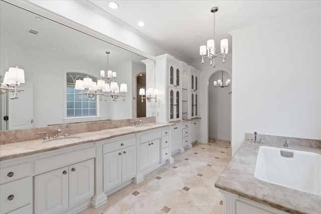 3207 St Albans Circle, Colleyville, TX 76034