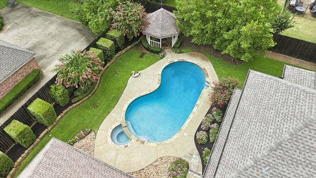 3207 St Albans Circle, Colleyville, TX 76034