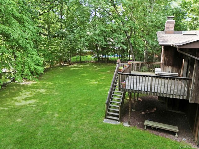 6 Pelham Court, Nanuet, NY 10954