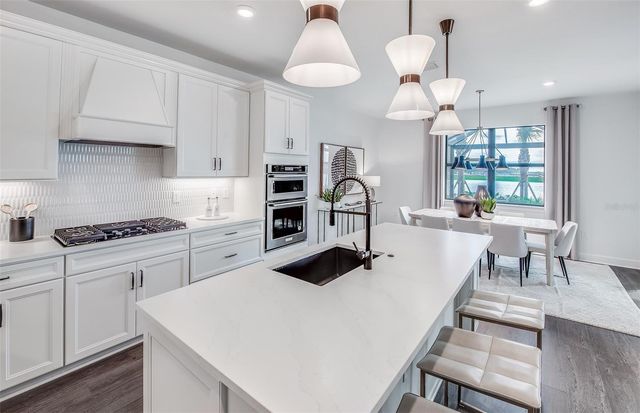 7461 SUMMER COURT, Sarasota, FL 34231