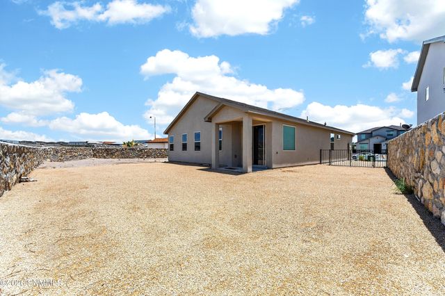 1545 Bison Spring Drive, Las Cruces, NM 88012