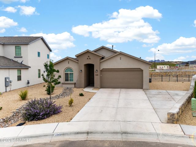 1545 Bison Spring Drive, Las Cruces, NM 88012