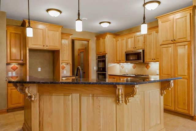 4311 N 141st Place, Basehor, KS 66007