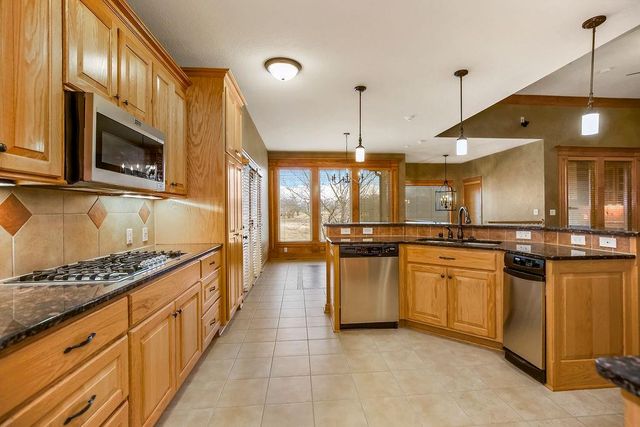 4311 N 141st Place, Basehor, KS 66007