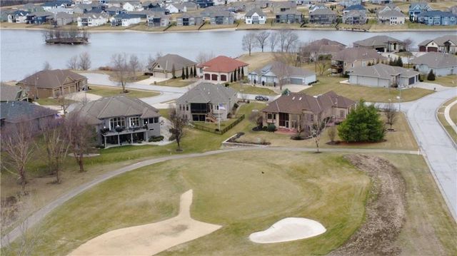 4311 N 141st Place, Basehor, KS 66007