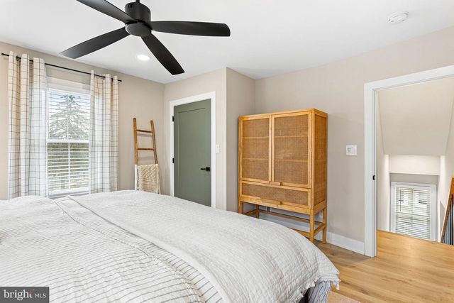 1 MAPLE AVE, Haddon Township, NJ 08108