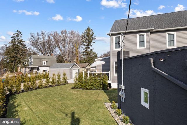 1 MAPLE AVE, Haddon Township, NJ 08108