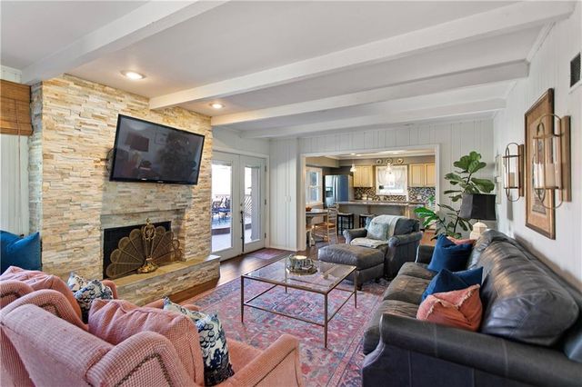 200 W 114th Street, Kansas City, MO 64114