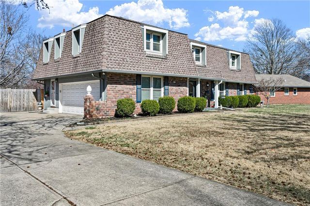 200 W 114th Street, Kansas City, MO 64114