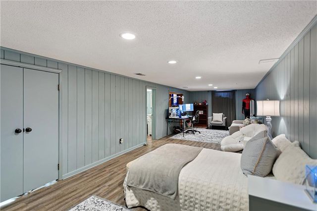 200 W 114th Street, Kansas City, MO 64114