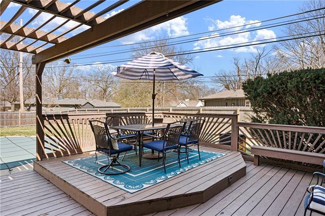 200 W 114th Street, Kansas City, MO 64114