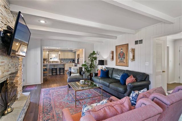 200 W 114th Street, Kansas City, MO 64114