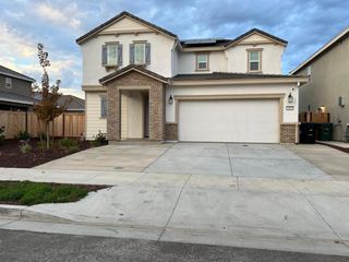 1808 Apiary Way, Hughson, CA 95326