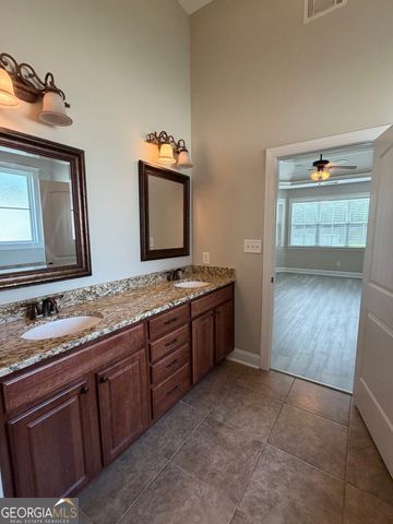 600 Trails End Circle, Bonaire, GA 31005
