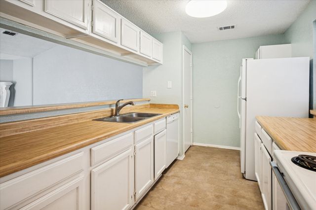 7408 Canoga Circle, Fort Worth, TX 76137