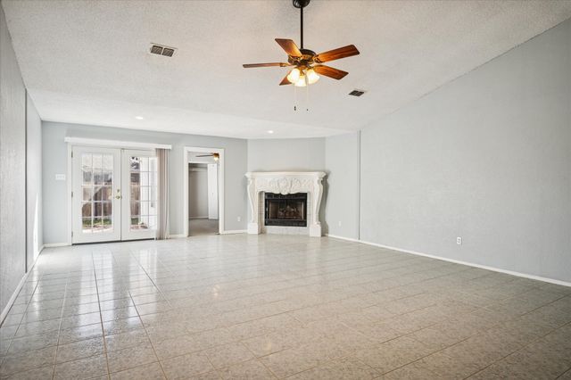 7408 Canoga Circle, Fort Worth, TX 76137