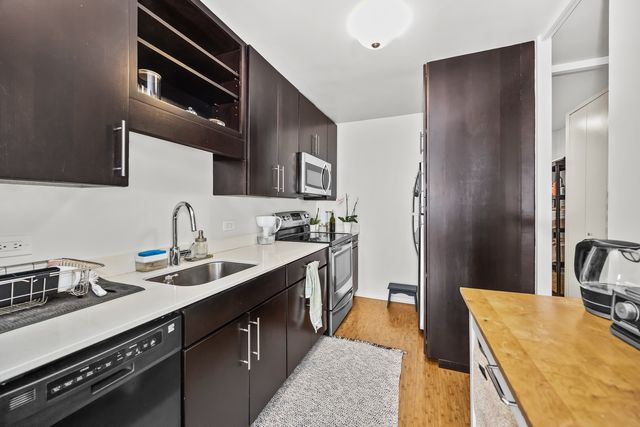 1030 N STATE Street 40F, Chicago, IL 60610