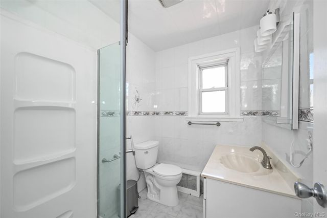 88-35 Vanderveer Street, Queens Village, NY 11427