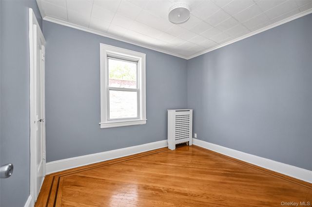 88-35 Vanderveer Street, Queens Village, NY 11427
