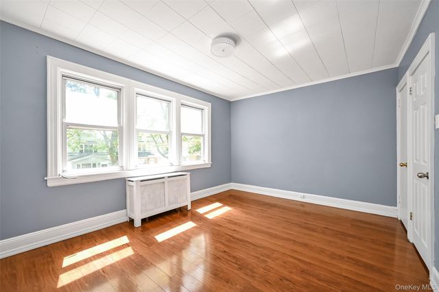 88-35 Vanderveer Street, Queens Village, NY 11427