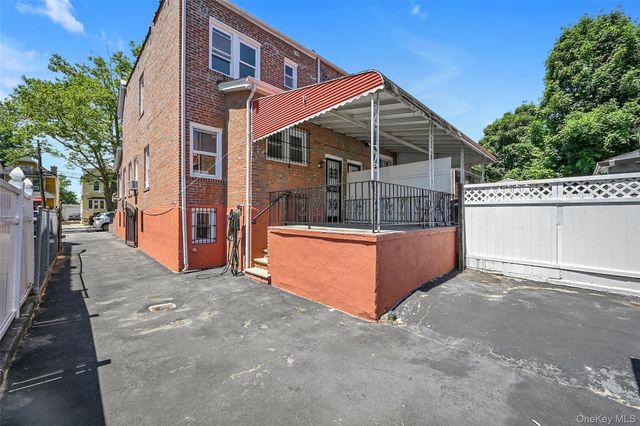 88-35 Vanderveer Street, Queens Village, NY 11427