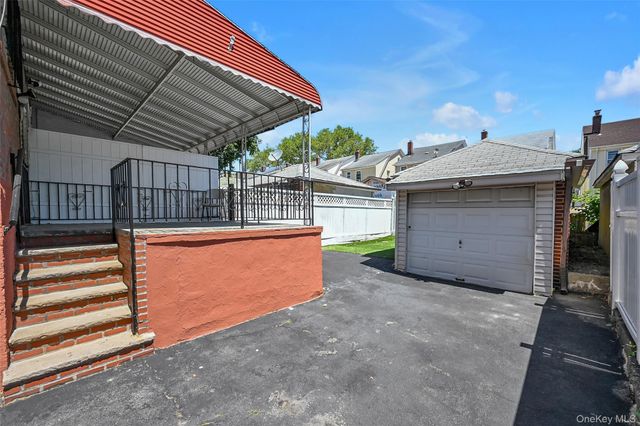 88-35 Vanderveer Street, Queens Village, NY 11427
