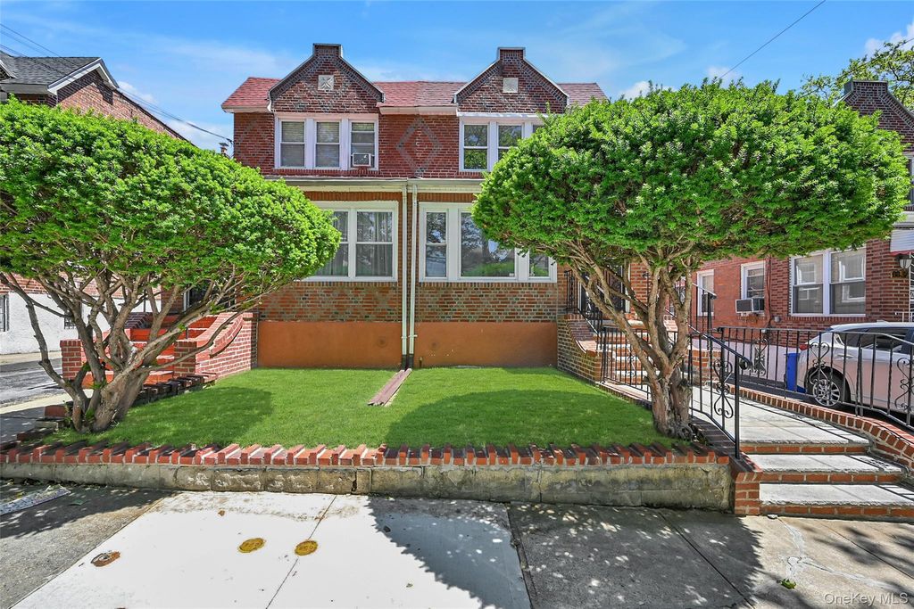 88-35 Vanderveer Street, Queens Village, NY 11427