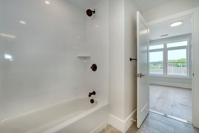 62 Foundry St 305, Wakefield, MA 01880
