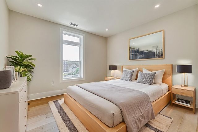 62 Foundry St 305, Wakefield, MA 01880