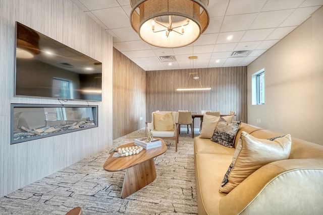 62 Foundry St 305, Wakefield, MA 01880
