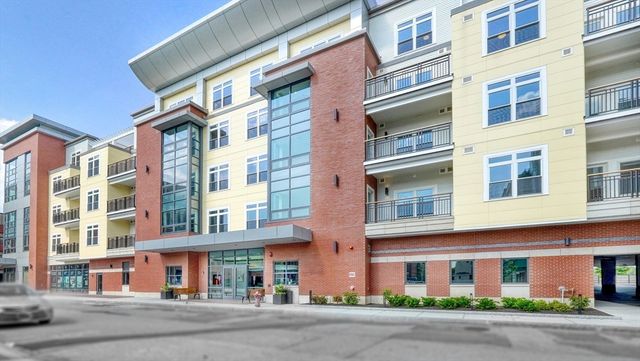62 Foundry St 305, Wakefield, MA 01880