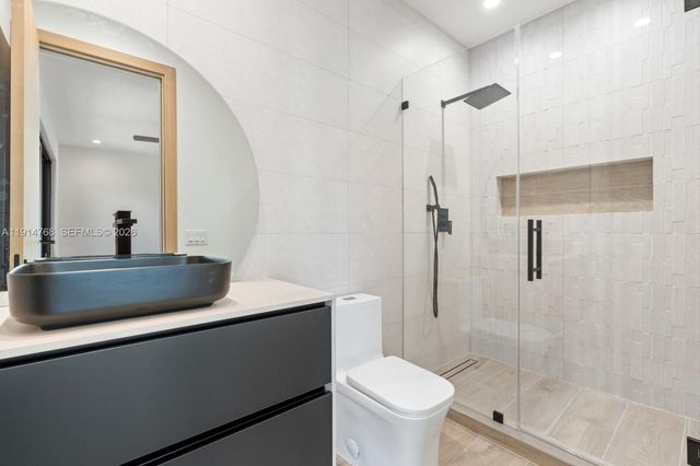 205 NE 17th Ave, Fort Lauderdale, FL 33301