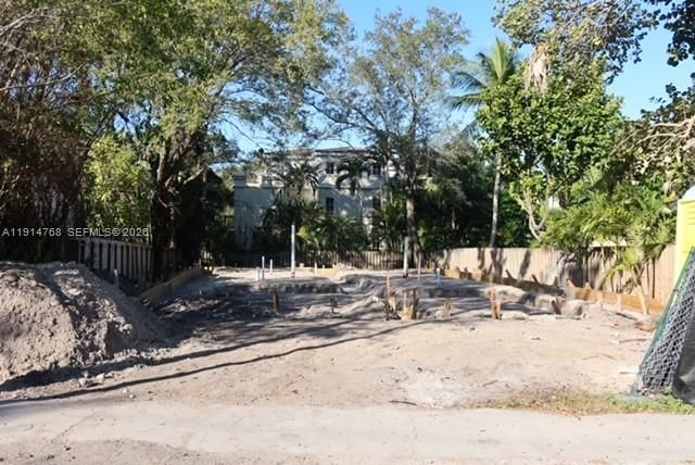 205 NE 17th Ave, Fort Lauderdale, FL 33301