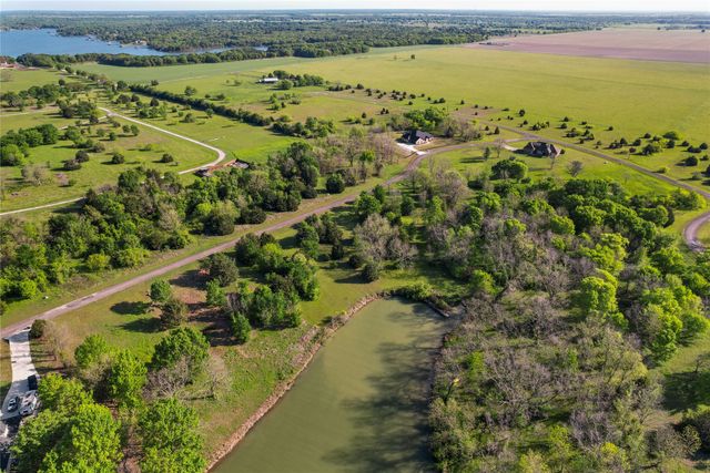 Lot 21,22,23 Embarcadero, Kerens, TX 75144