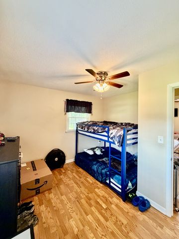 214 Captain Dr, Ethridge, TN 38456