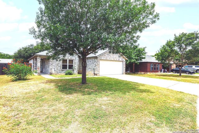 6831 Shadow Run, San Antonio, TX 78250