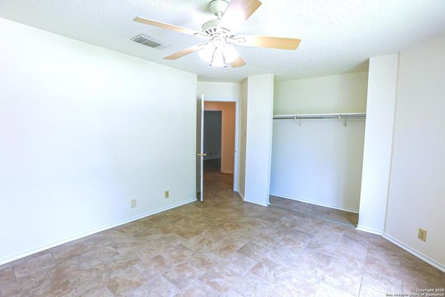 6831 Shadow Run, San Antonio, TX 78250