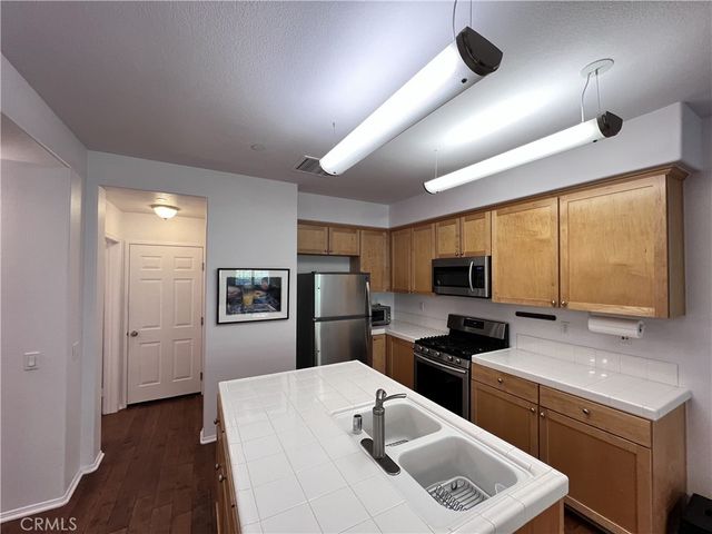 71 Platinum Circle, Ladera Ranch, CA 92694