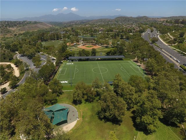 71 Platinum Circle, Ladera Ranch, CA 92694