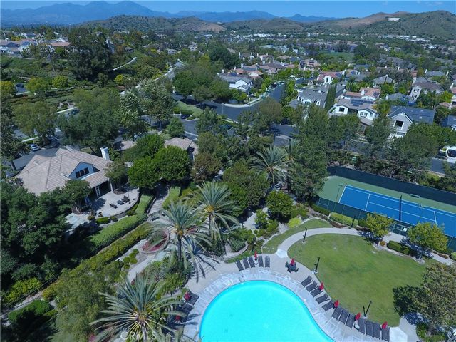 71 Platinum Circle, Ladera Ranch, CA 92694