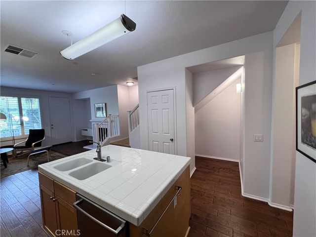 71 Platinum Circle, Ladera Ranch, CA 92694