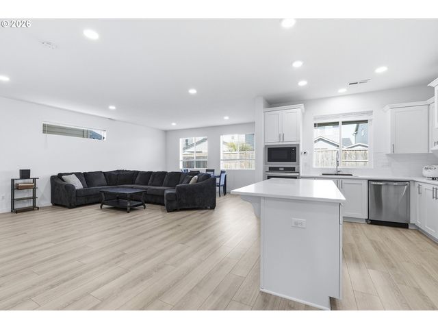 2854 S OLEANDER St, Cornelius, OR 97113