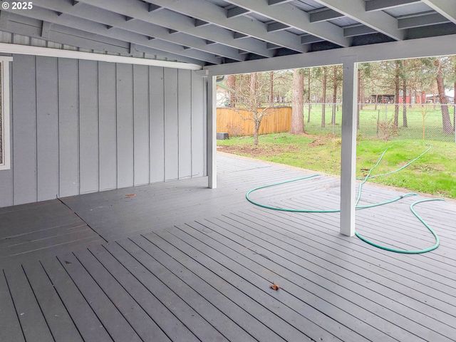 210 CHEROKEE Ave, Roseburg, OR 97471