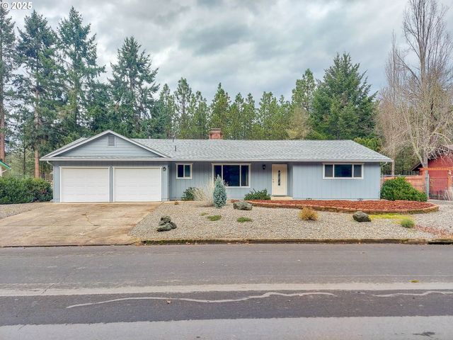 210 CHEROKEE Ave, Roseburg, OR 97471