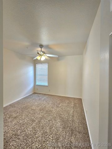 2018 W COLLEGE Street, Broken Arrow, OK 74012