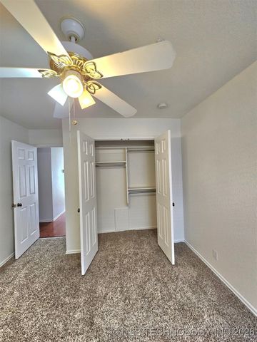 2018 W COLLEGE Street, Broken Arrow, OK 74012